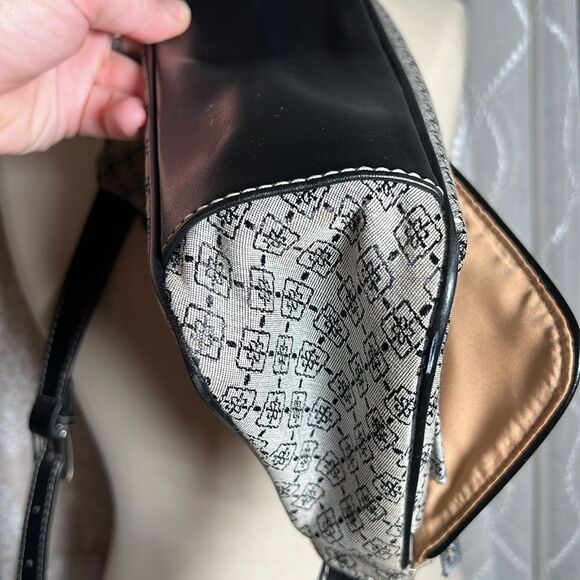 VINTAGE Villager by Liz Claiborne Shoulder Bag – Monogram Print - Picture 11 of 13